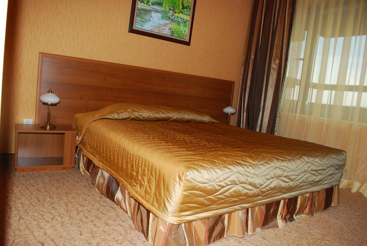 Hotel Velbazhd Kyustendil Extérieur photo